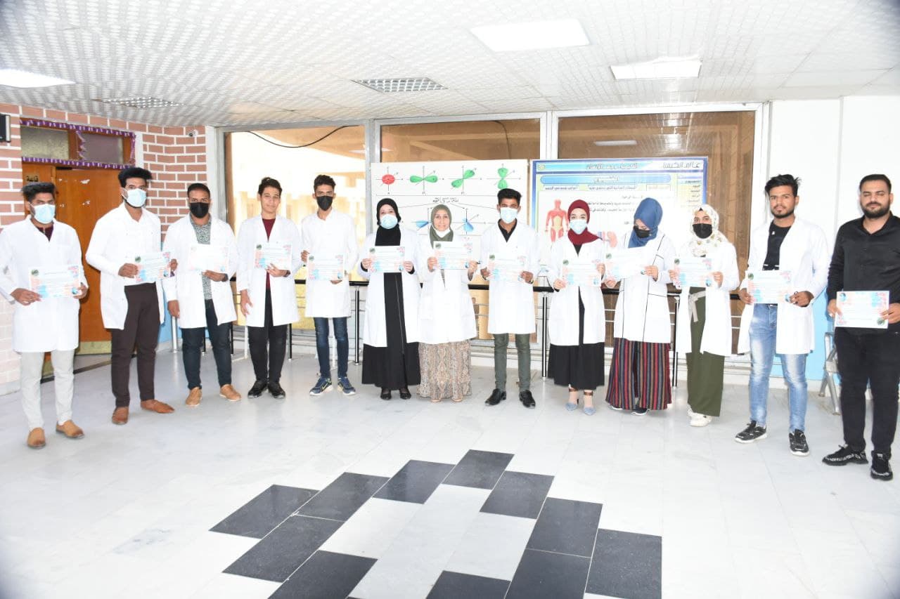 You are currently viewing Students of Kerbala University Creating an Awareness Brochure entitled (Environmental Pollution and the Effect of Chemical Pesticides)