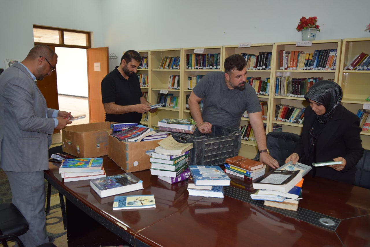 Read more about the article A Professor from Faculty of Veterinary Medicine – University of Kerbala Donates Valuable Books to the Library of the Faculty