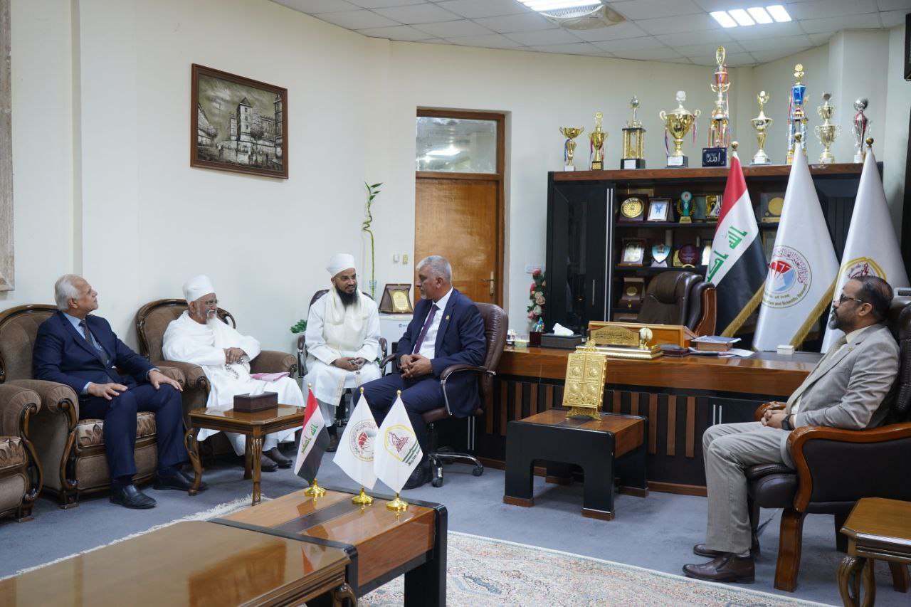 You are currently viewing President of University of Kerbala Receives Sultan of Alavi Bohras