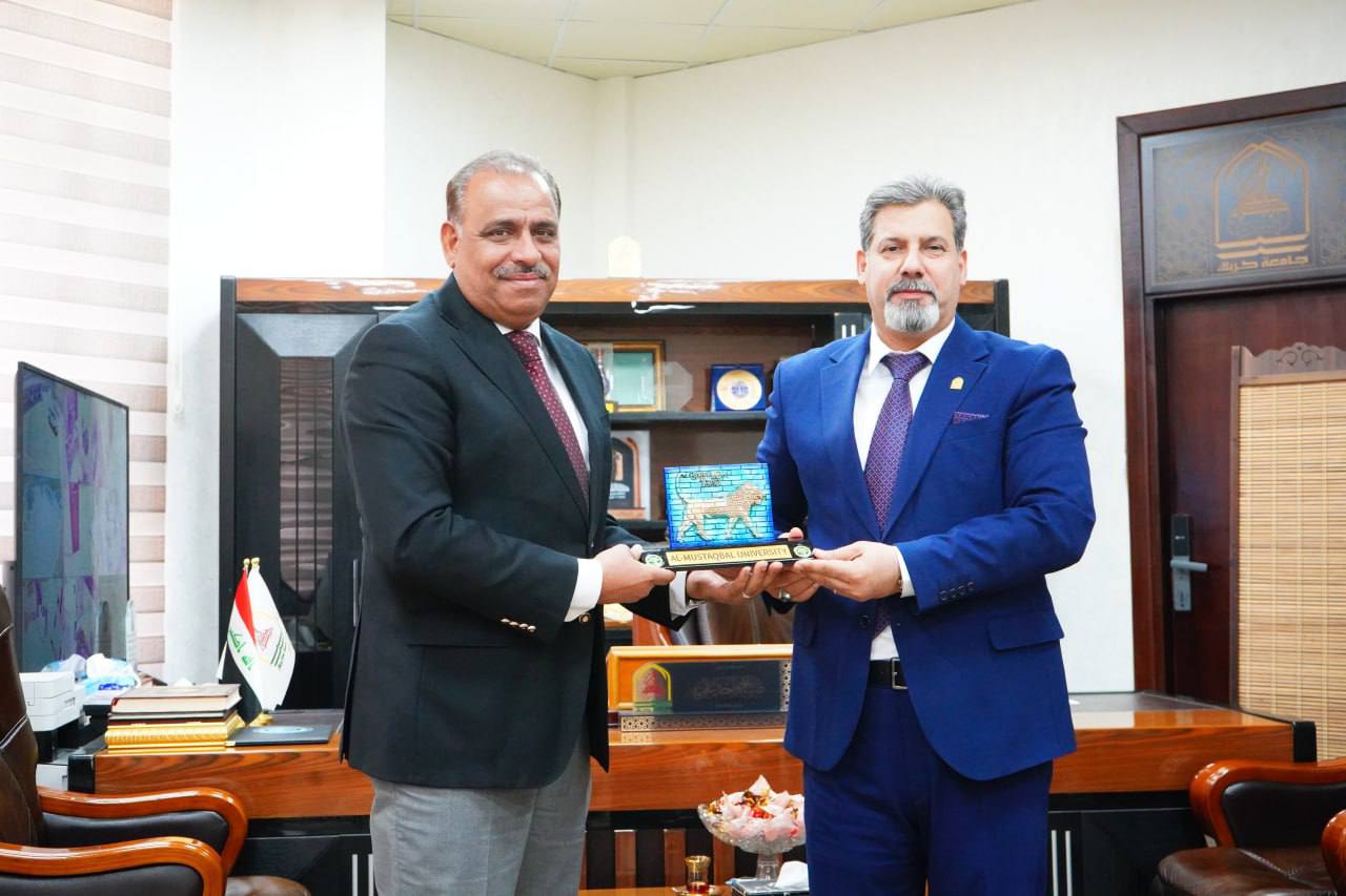 You are currently viewing President of University of Kerbala Receives Dean of  College of Education /Al- Mustaqbal   University to Discuss Prospects for Academic Cooperation
