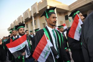 Read more about the article بحضور وزير التعليم العالي والبحث العلمي جامعة كربلاء تحتفل بتخرج 4133 طالب وطالبة