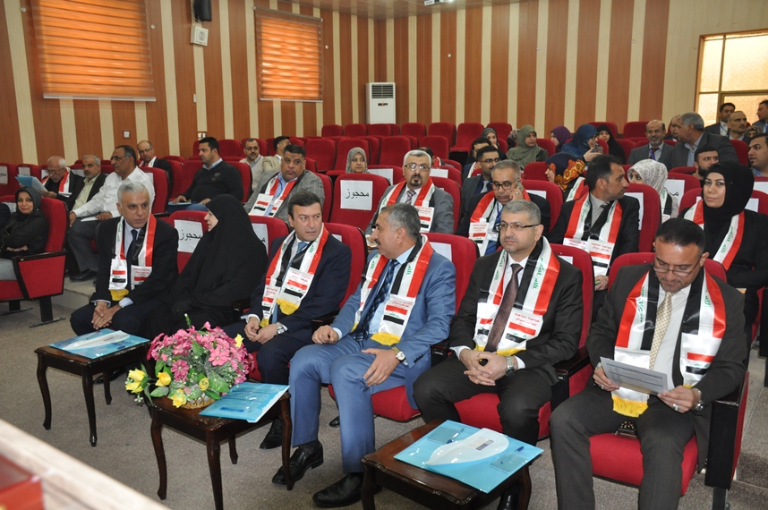 Read more about the article مؤتمر كلية الصيدلة  20-11-2017