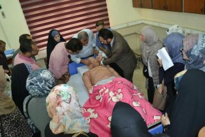 Read more about the article جامعة كربلاء تنظم دورة تدريبية عن مهارات انقاذ الحياة وطب الطوارئ