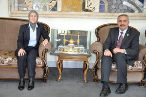 Read more about the article جامعة كربلاء تبحث مع السفيرة الاسترالية تعزيز التعاون مع جامعات بلادها