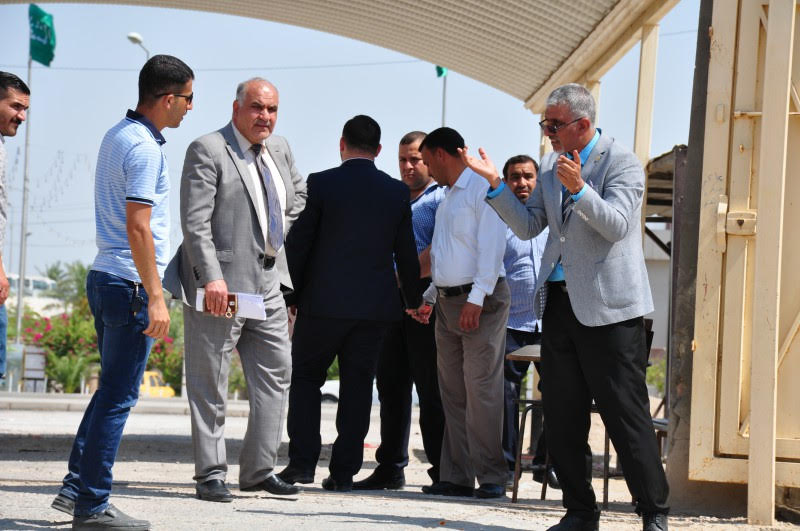 Read more about the article مشروع انشاء شارع و فتح بوابة دخول للاساتذة