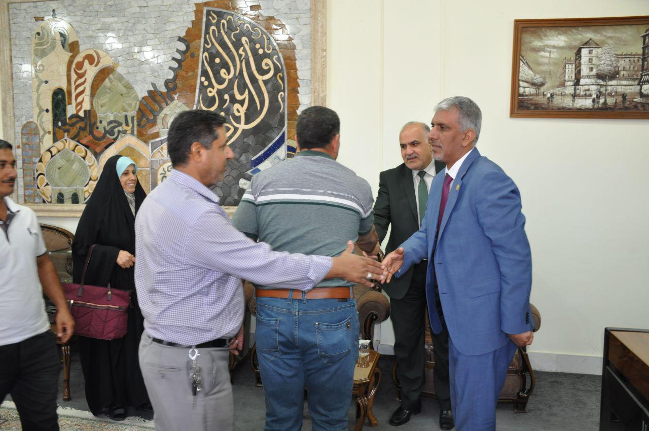 Read more about the article السيد رئيس جامعة يستقبل المهنئين بمناسبة تسنمه المنصب