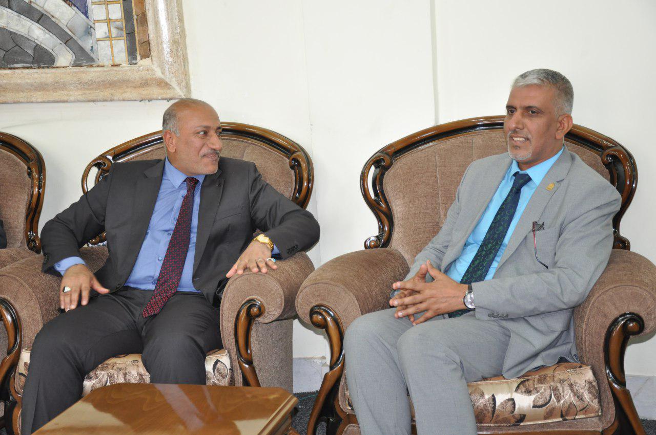 You are currently viewing رئيس جامعة كربلاء يستقبل محافظ كربلاء لبحث تطوير التعاون المشترك