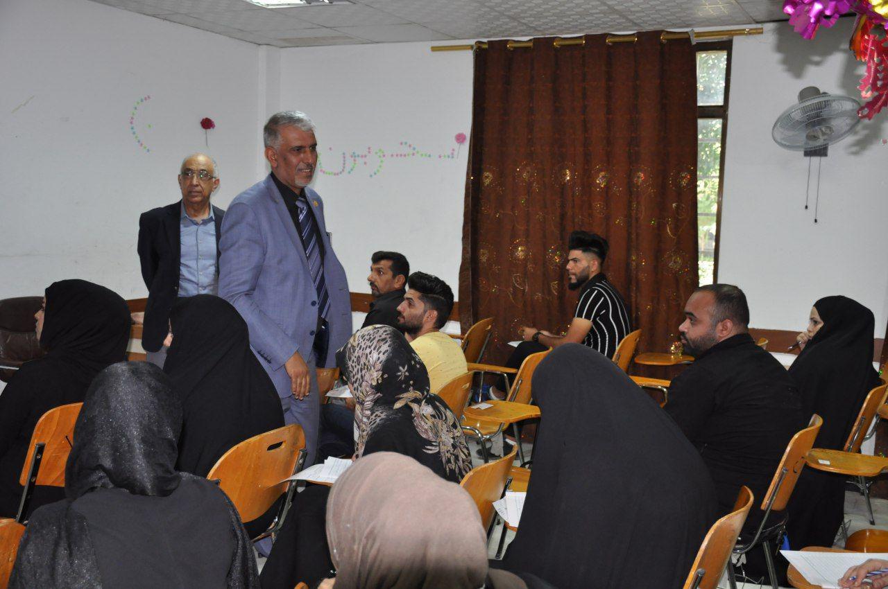 Read more about the article السيد رئيس الجامعة يتفقد سير الامتحانات النهائية للدور الثاني