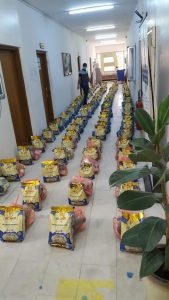 Read more about the article كلية العلوم الطبية التطبيقية في جامعة كربلاء اطلقت حملة تطوعية لدعم العوائل المتعففة