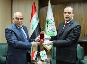 Read more about the article وزير التعليم يؤكد أهمية التكامل والعمل المشترك مع نقابة الأكاديميين العراقيين