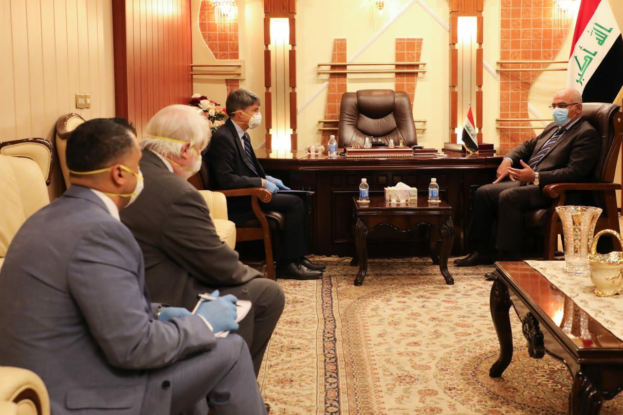 You are currently viewing وزير التعليم يبحث مع القائم بالأعمال الأمريكي التعاون في المجال التقني والاختصاصات النادرة