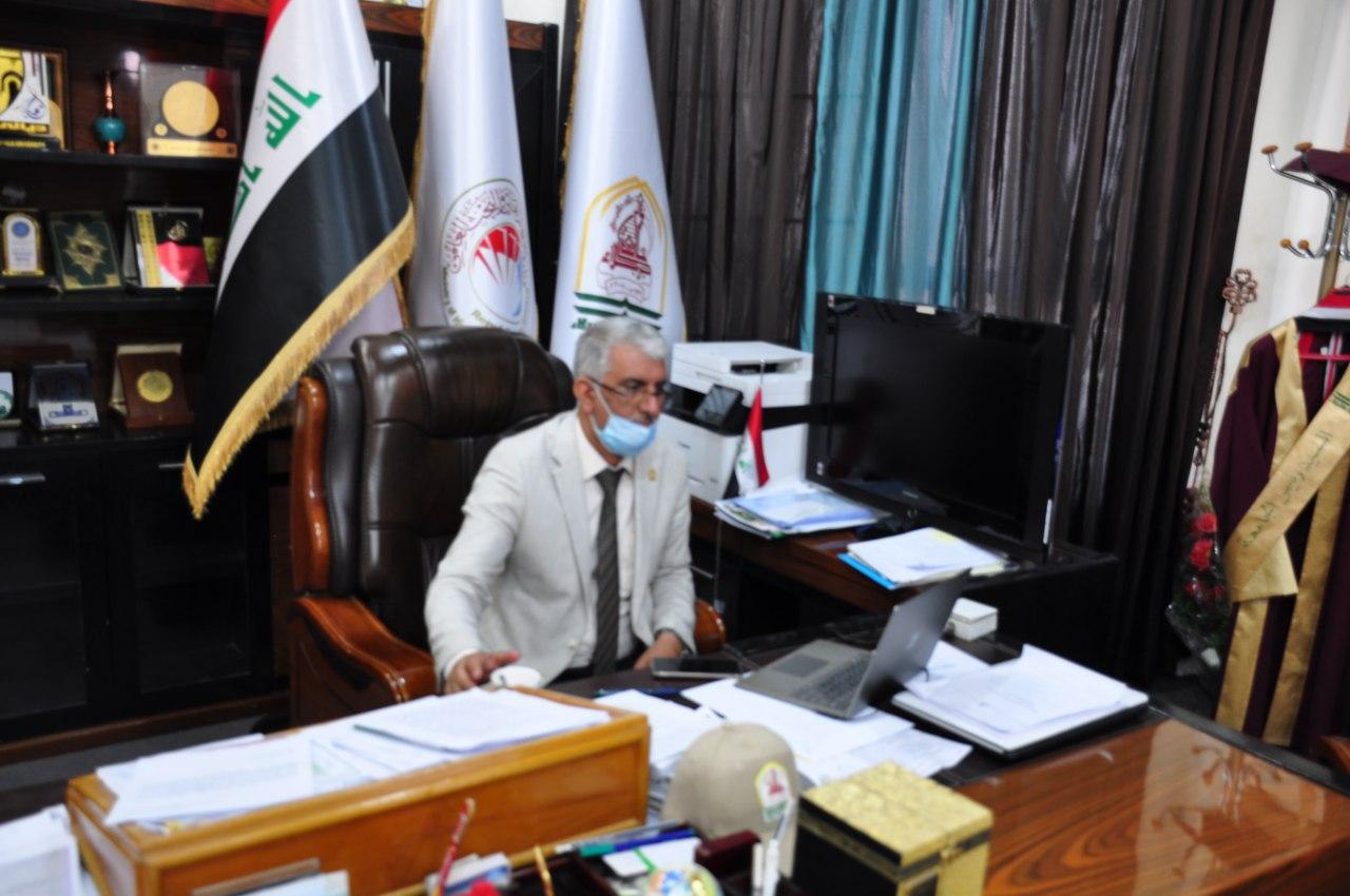 Read more about the article رئيس جامعة كربلاء يتفقد سير الامتحانات الإلكترونية في كليات الجامعة إلكترونياً