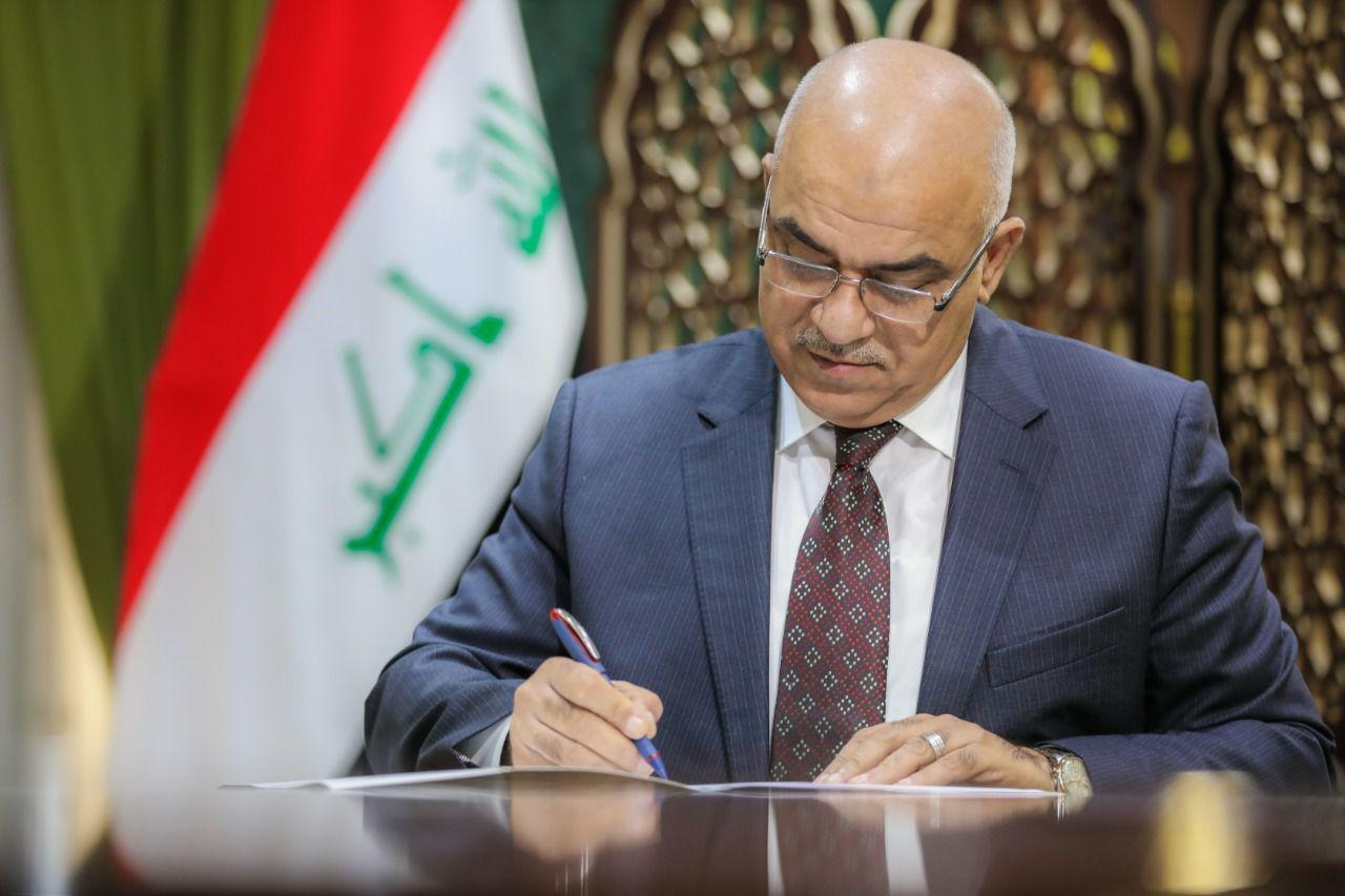 Read more about the article وزير التعليم يوجه الجامعات بدعم المجتمع وتحقيق الإصلاح واحترام القانون