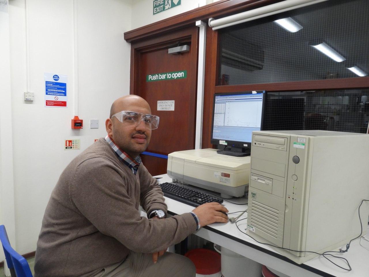 Read more about the article تدريسي من جامعة كربلاء ينشر بحثا مشتركا مع جامعة بريطانية عن كيفية ترسب سبائك الزنك – نيكل عن طريق الطلاء الكهربائي في مجلة عالمية