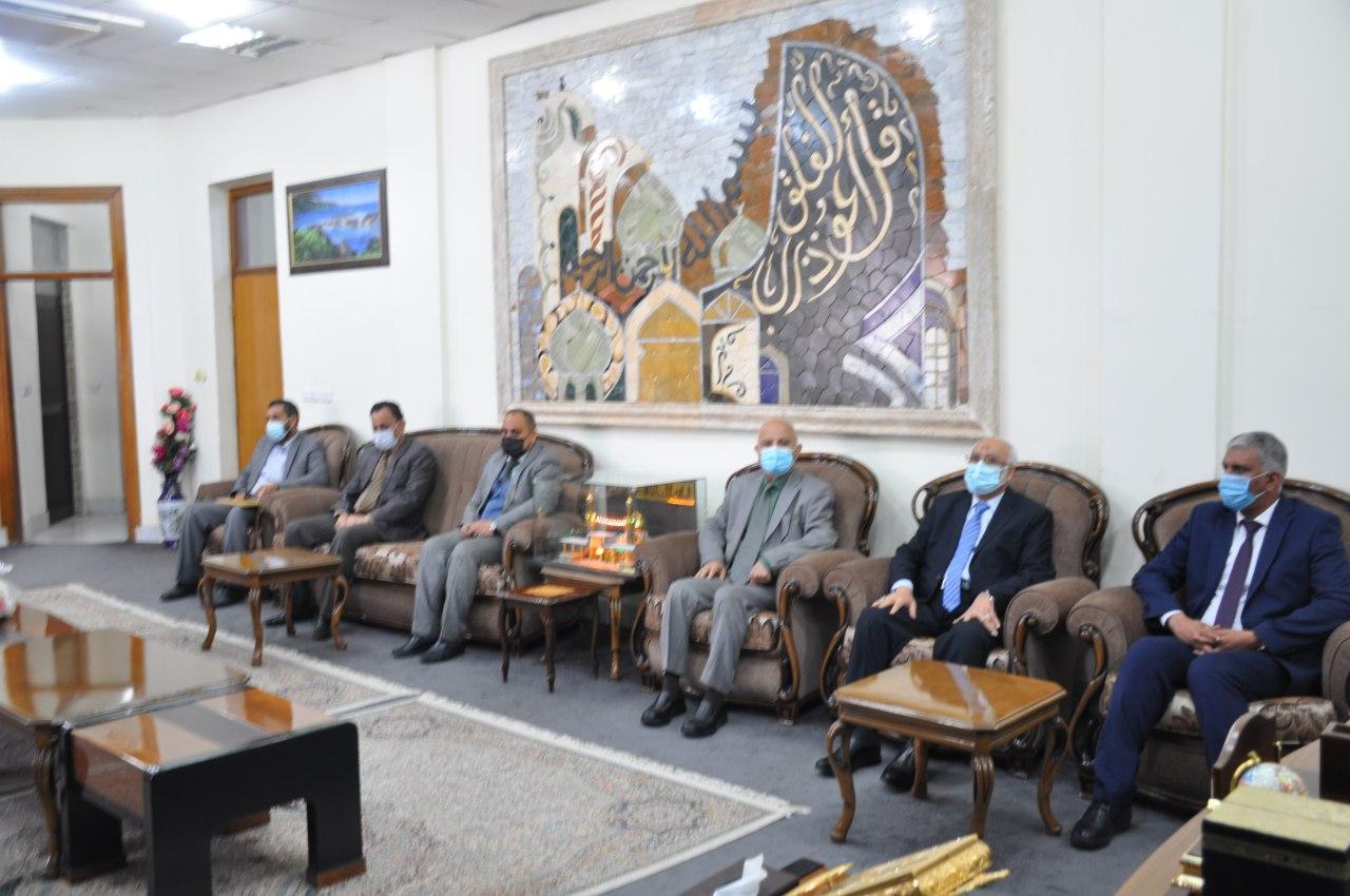 Read more about the article جامعة كربلاء تبحث مع جامعة وارث الانبياء الية توقيع مذكرة تفاهم بين الجانبين