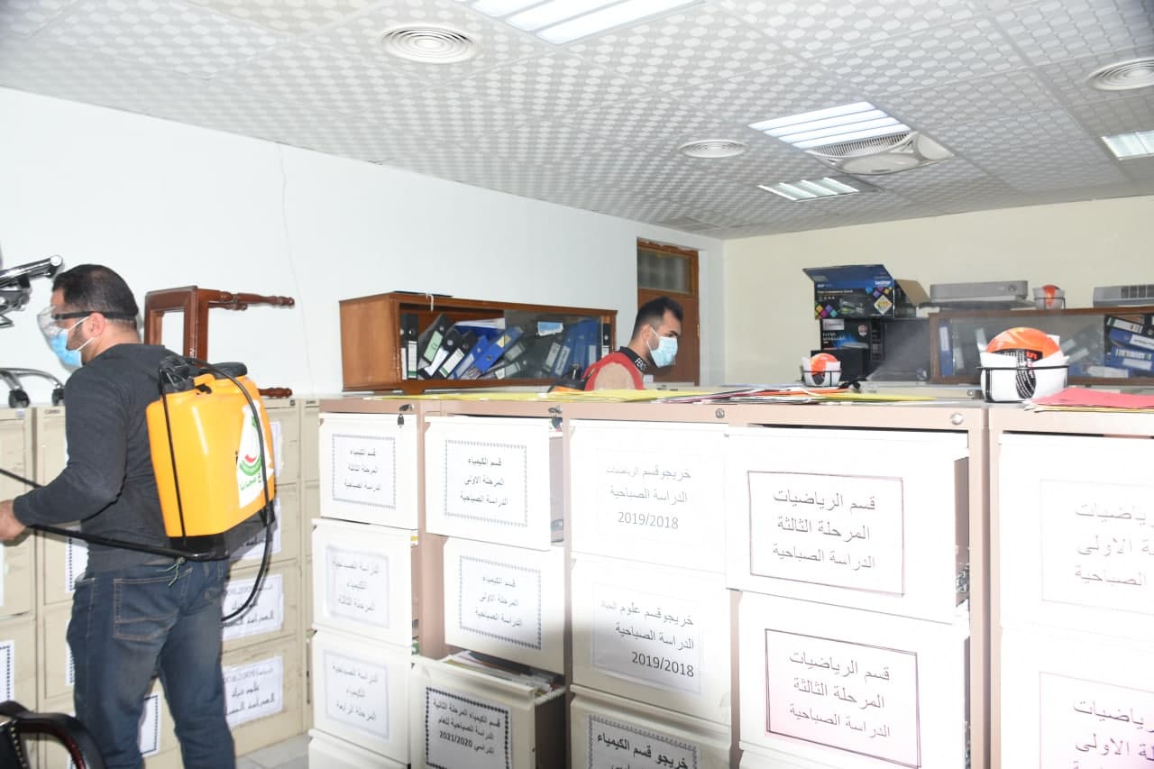Read more about the article جامعة كربلاء وبالتعاون مع جمعية الهلال الاحمر تقوم بتعفير بنايتي العمادة والاقسام لكلية التربية الصرفة