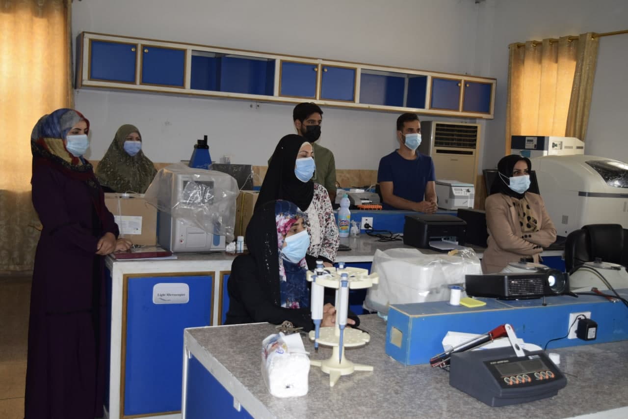 Read more about the article جامعة كربلاء تنظم دورة تدريبية بعنوان المجهر الالكتروني الماسح واهم تطبيقاته في مجال البحث العلمي