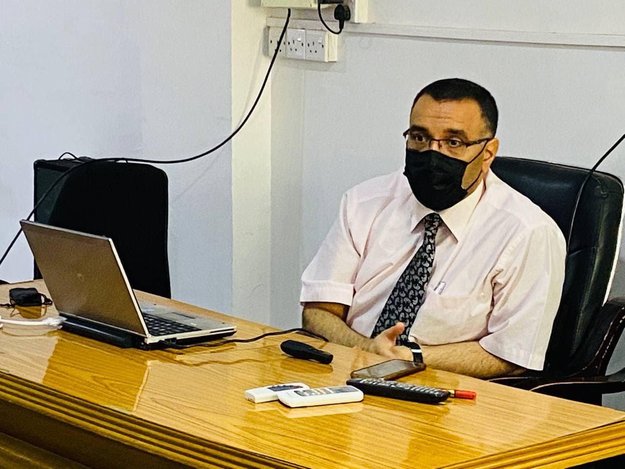 Read more about the article جامعة كربلاء تنظم ندوة توعوية عن أهمية لقاح كورونا (COVID-19 )