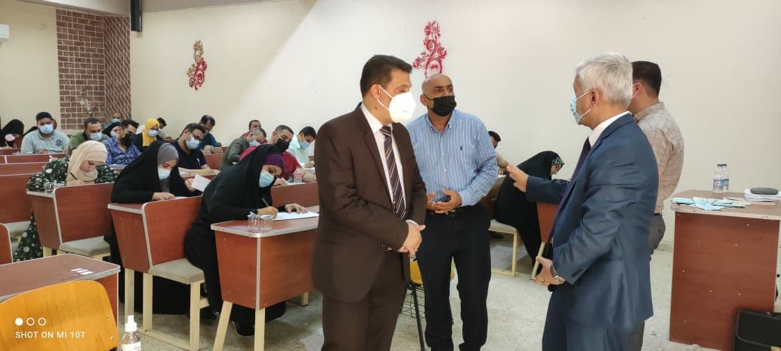 Read more about the article مساعد رئيس جامعة كربلاء للشؤون العلمية يتفقد سير الامتحانات