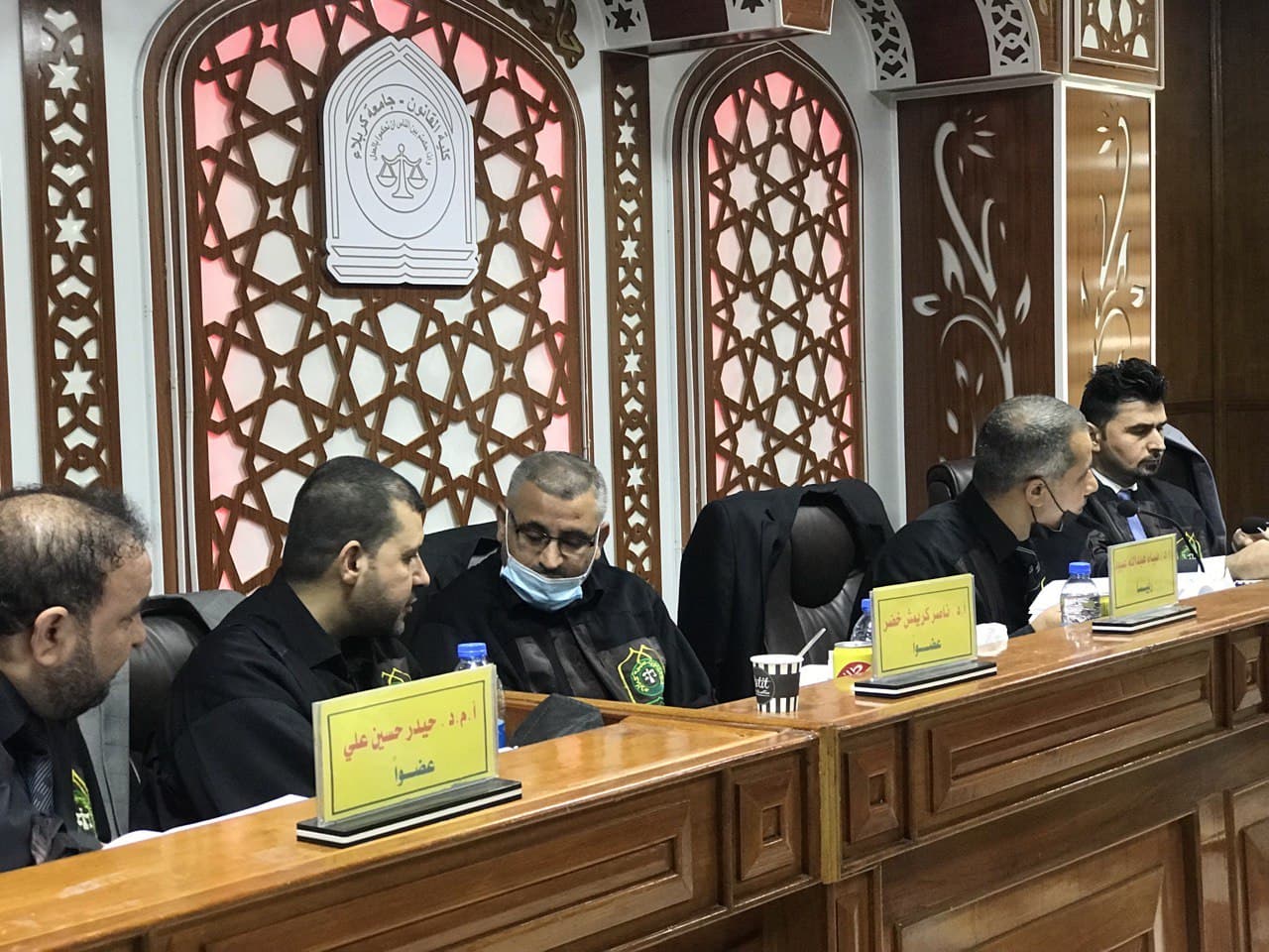 Read more about the article جامعة كربلاء تناقش اطروحة دكتوراه حول (احكام الصفة في القاعدة الجنائية)