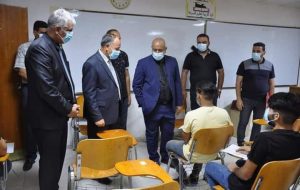 Read more about the article السيد محافظ كربلاء المقدسة يزور جامعة كربلاء لتفقد المراكز الامتحانية لطلبة “السادس الاعدادي” في الجامعة