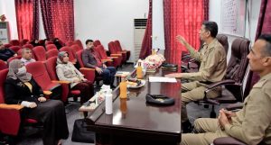 Read more about the article جامعة كربلاء تنظم دورة تدريبية لزيادة الوعي في ادراة ومواجهة الحالات الطارئة