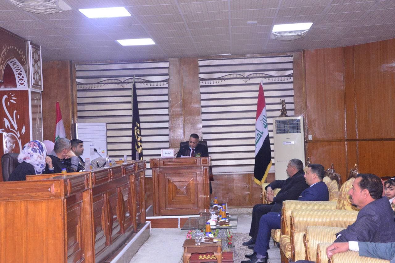 Read more about the article جامعة كربلاء تناقش رسالة ماجستير حول الغاء إجازة التأسيس