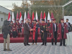 Read more about the article جامعة كربلاء تحضر فعاليات حفل تخرج طلبة جامعة الفرات الاوسط التقنية