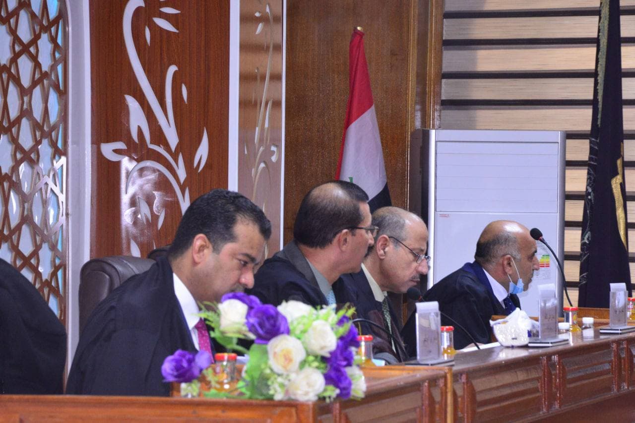 Read more about the article مناقشة علمية في جامعة كربلاء عن فاعلية التحكيم الدولي في منازعات تحديد الثمن