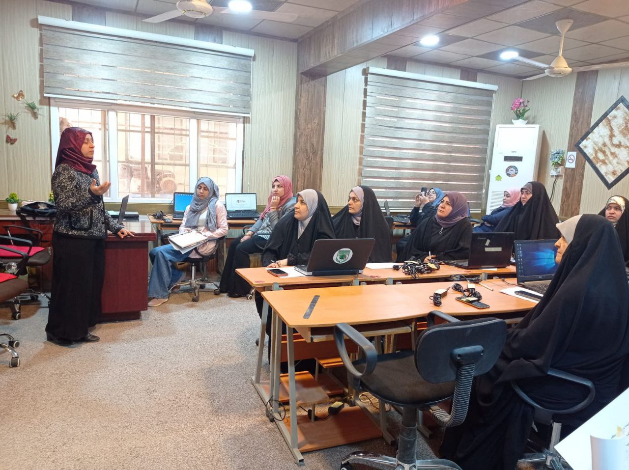 Read more about the article جامعة كربلاء تنظم دورة تدريبية عن تطبيقات مايكروسوفت اوفيس