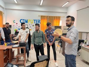 Read more about the article طلبة الكلية الطب البيطري في جامعة كربلاء ينظمون حملة لاعادة تنظيم مختبر الحاسبات