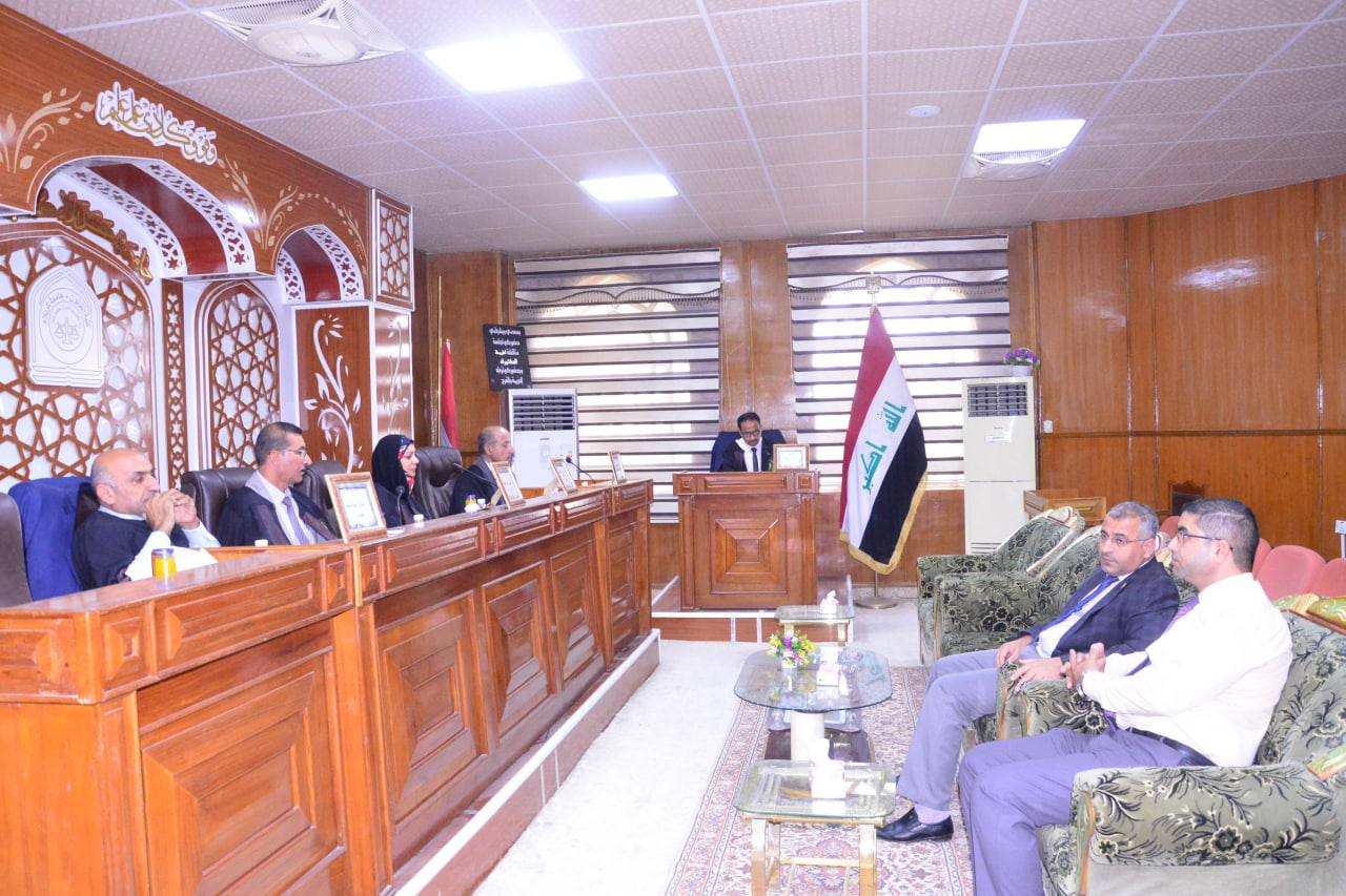 Read more about the article جامعة كربلاء تناقش رسالة ماجستير حول النظام القانوني لدخول وخروج الأجنبي