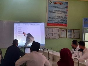 Read more about the article كلية العلوم تنظم دورة تدريبية عن كيفية استخدام برنامج ال Cheme office