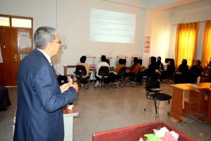 Read more about the article جامعة كربلاء تنظم ندوة علمية بعنوان ((اهم أمراض الدواجن في العراق ))