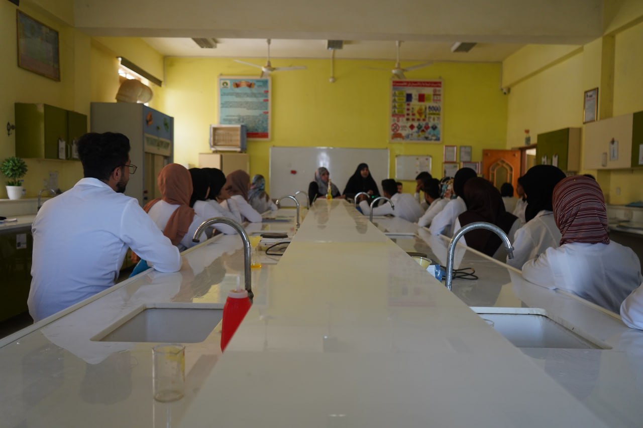 Read more about the article جامعة كربلاء تنظم دورة تدريبية عن دور الكيمياء في صنع الاغذية