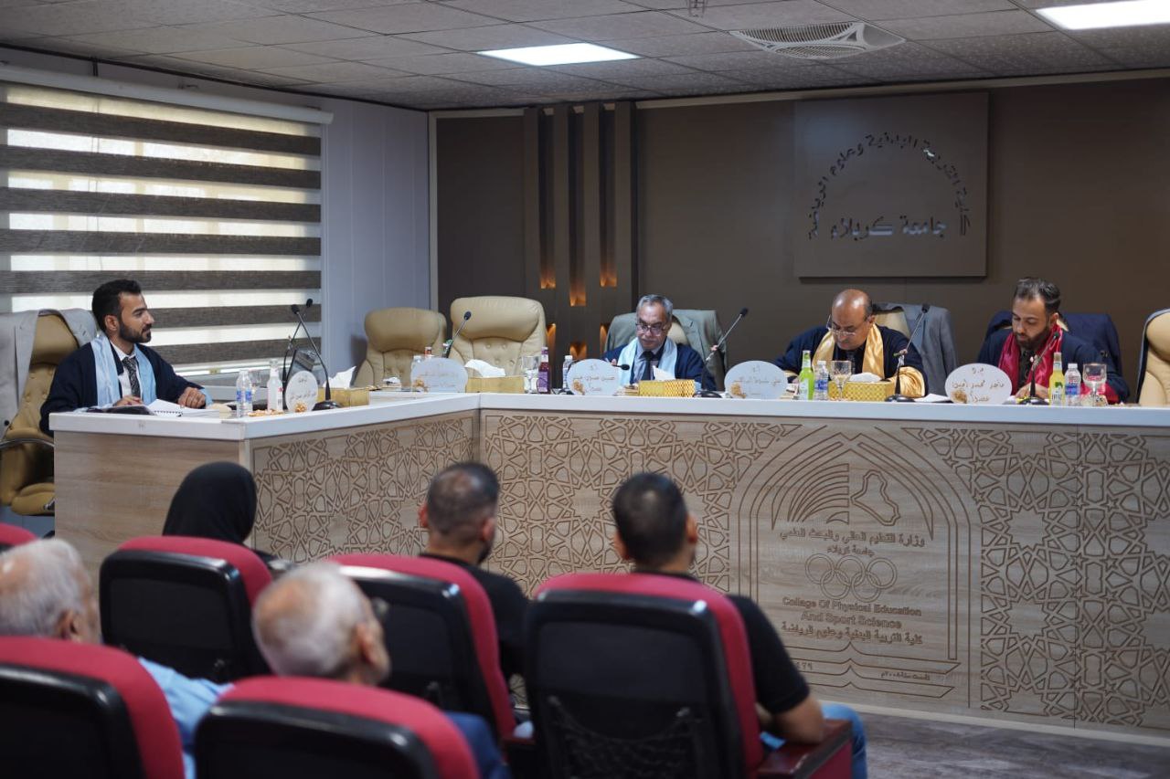 Read more about the article دراسة في جامعة كربلاء تناقش تباين ارتفاعات كعب حذاء رافعي الاثقال وعلاقته بانحناءات العمود الفقري