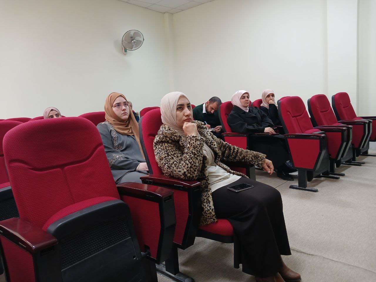 Read more about the article جامعة كربلاء تنظم دورة عن كيفية تكوين مجموعة بيانات وطرق تحليلها