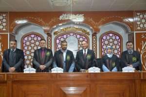 Read more about the article أطروحة دكتوراه في جامعة كربلاء تناقش البناء القانوني للشركات الالكترونية