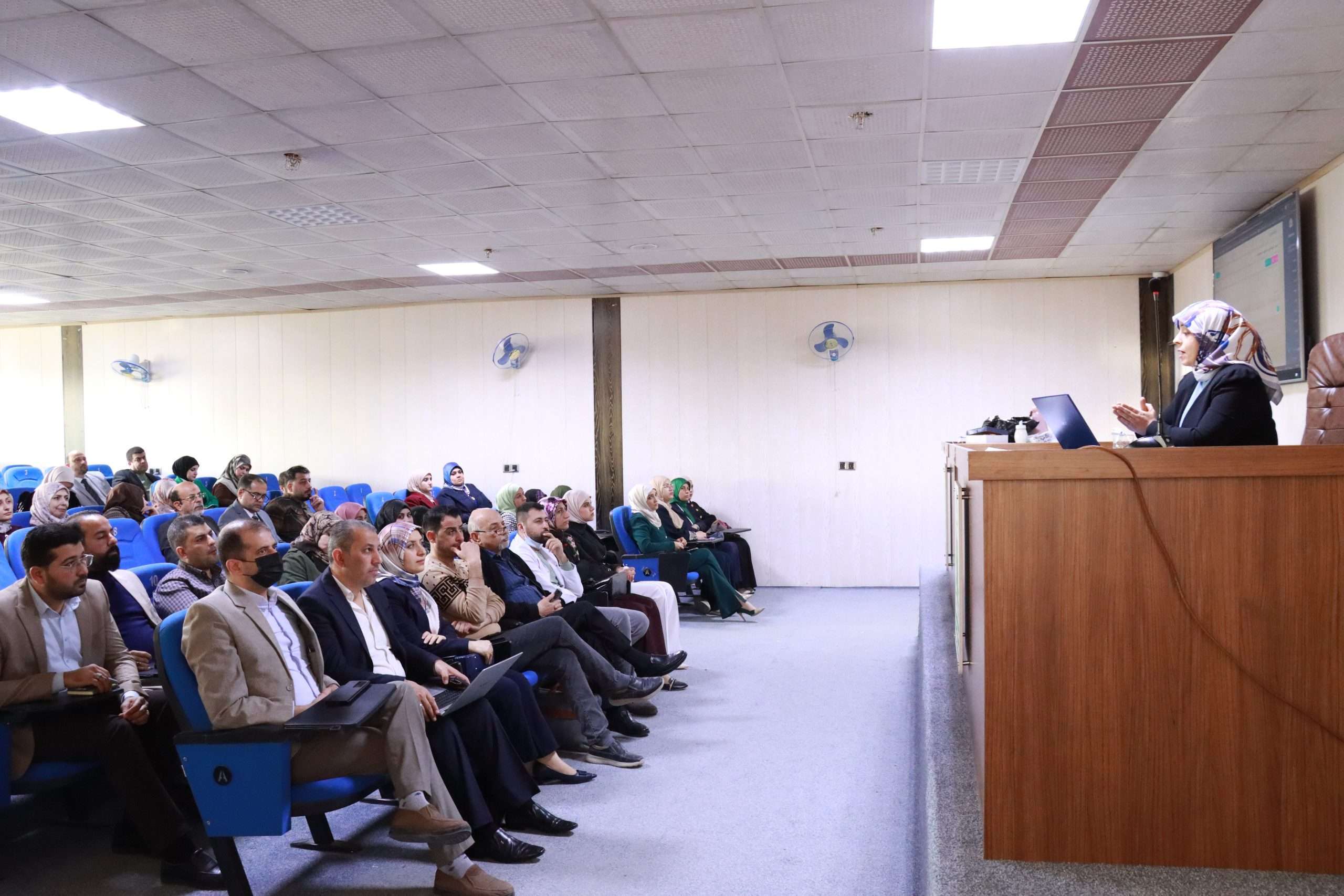 Read more about the article جامعة كربلاء تنظم ورشة عمل عن نظام الجامعة الالكتروني