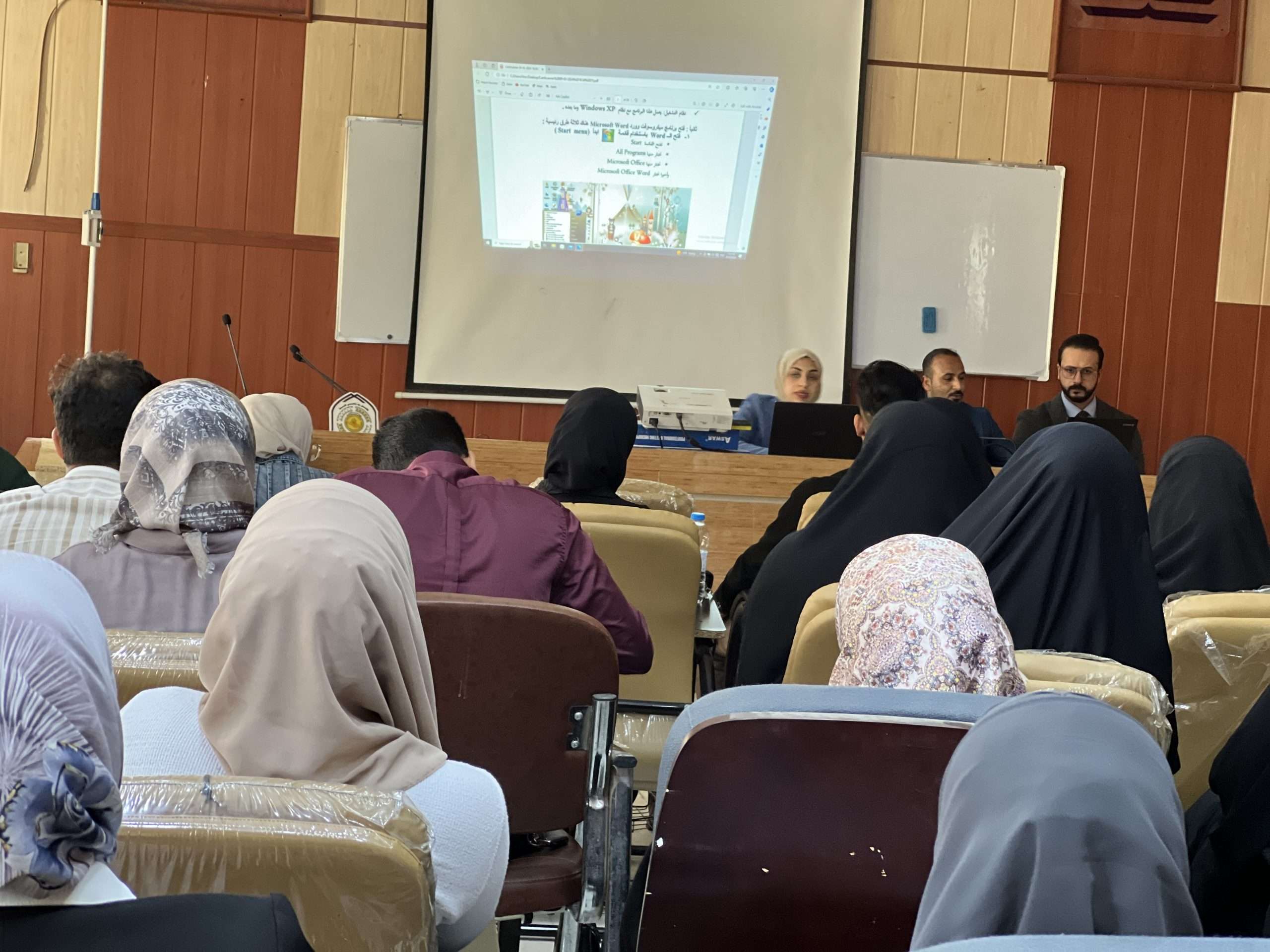 Read more about the article جامعة كربلاء تُنظم دورة تدريبية عن اساسيات برنامجي الـ”وورد والاكسيل”