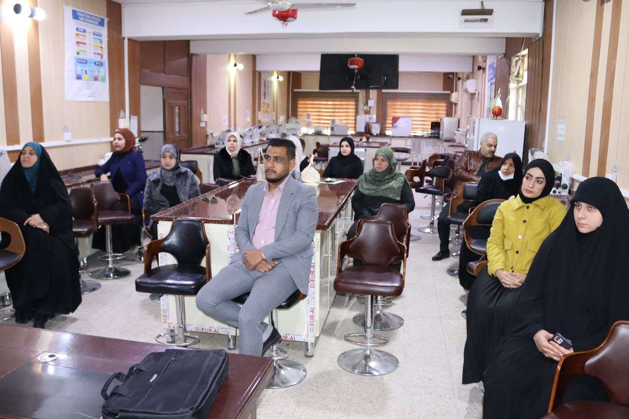 Read more about the article جامعة كربلاء تنظم دورة عن استخدام الاجهزة المختبرية وادامتها