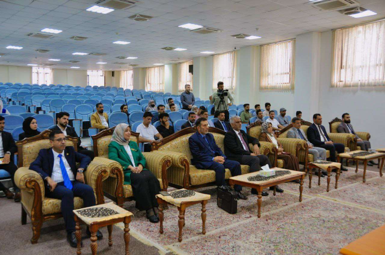 Read more about the article جامعة كربلاء تنظم المناظرة النهائية لطلبتها