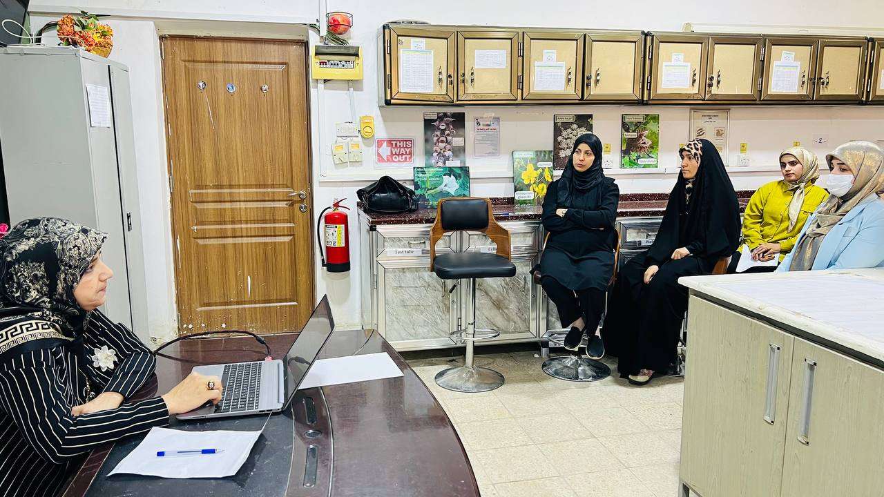 Read more about the article جامعة كربلاء تنظم دورة عن كيفية التعرف على النباتات السامة