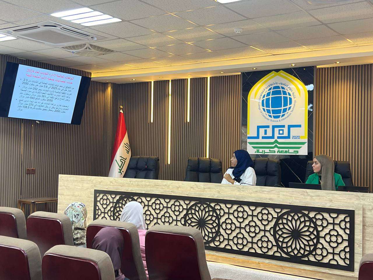 Read more about the article جامعة كربلاء تنظم دورة تدريبية عن اعادة تدوير الاقمشة ومساهمتها في الحفاظ على البيئة