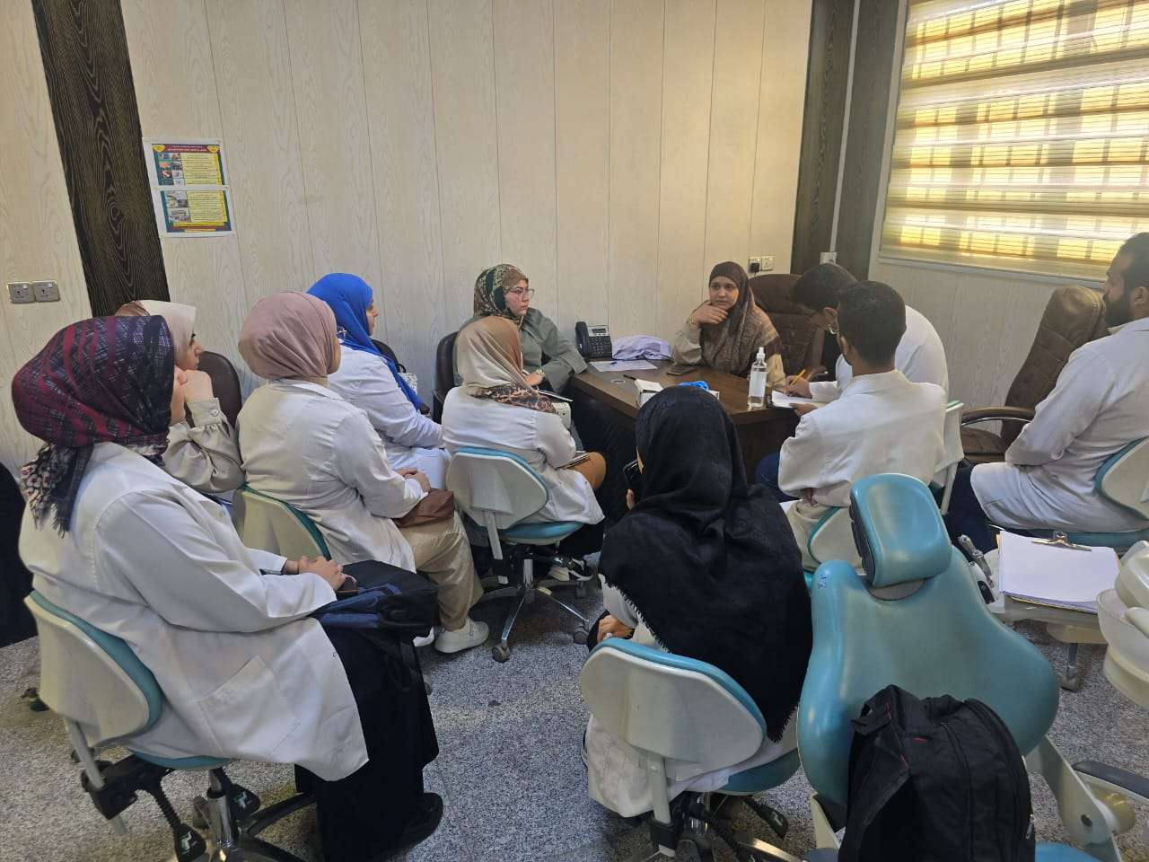 Read more about the article جامعة كربلاء تنظم دورة عن اساسيات العمل بعيادات طب أسنان الأطفال