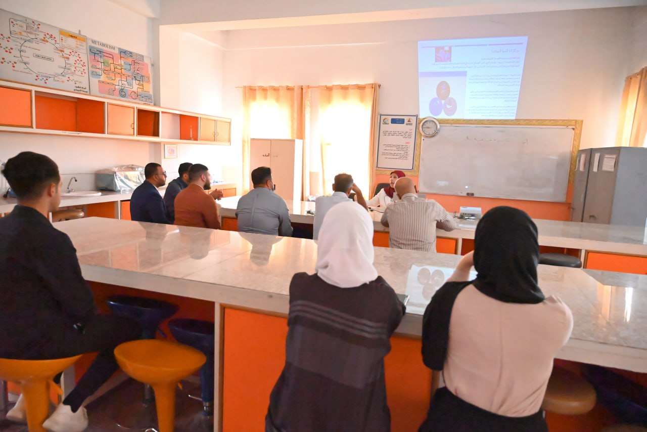 Read more about the article جامعة كربلاء تنظم دورة تدريبية عن التنمية المستدامة وإدارة مخاطر المواد الكيميائية في المختبرات