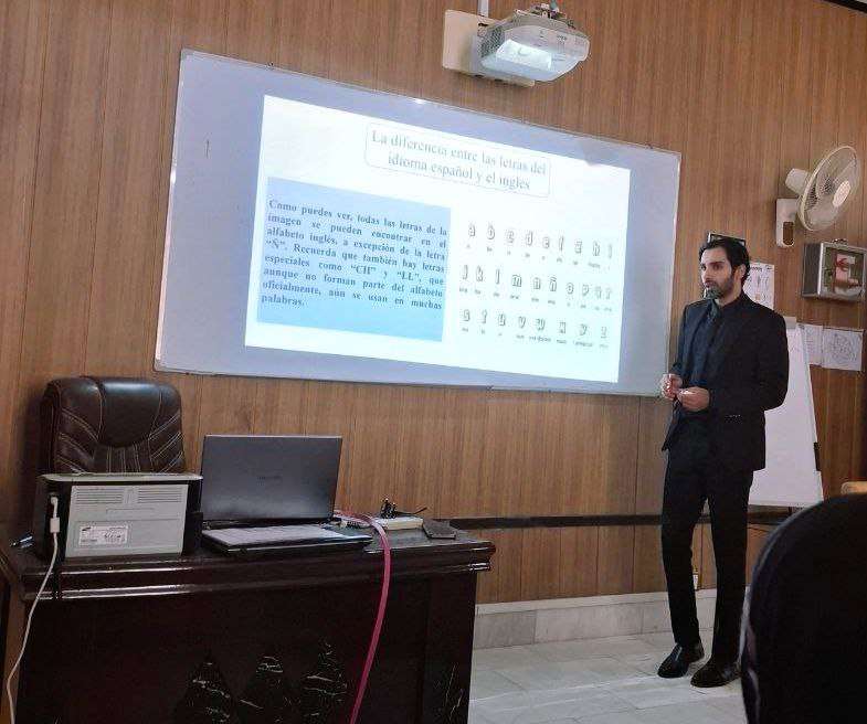 Read more about the article جامعة كربلاء تنظم دورة تدريبية عن تعليم اللغة الاسبانية