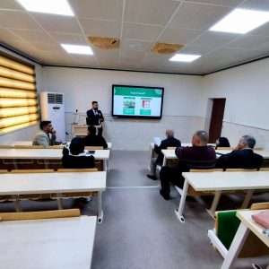 Read more about the article جامعة كربلاء تنظم حلقة نقاشية عن تأثير مواعيد الزراعة والرش بمركب (ديسبر سايز) في نمو نبات الذرة الصفراء