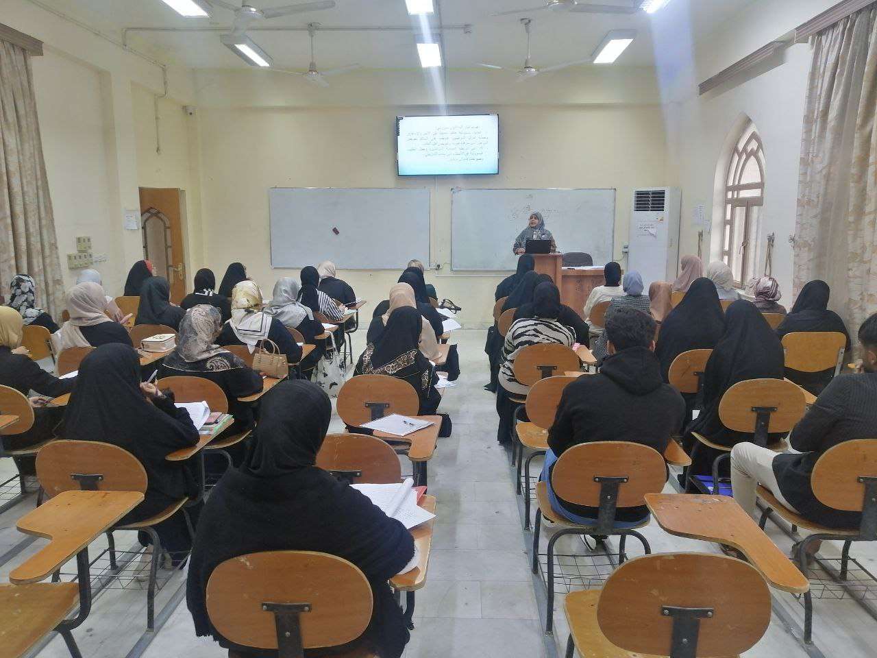 Read more about the article جامعة كربلاء تنظم ندوة توعوية حول انضباط الطلبة بمؤسسات التعليم العالي