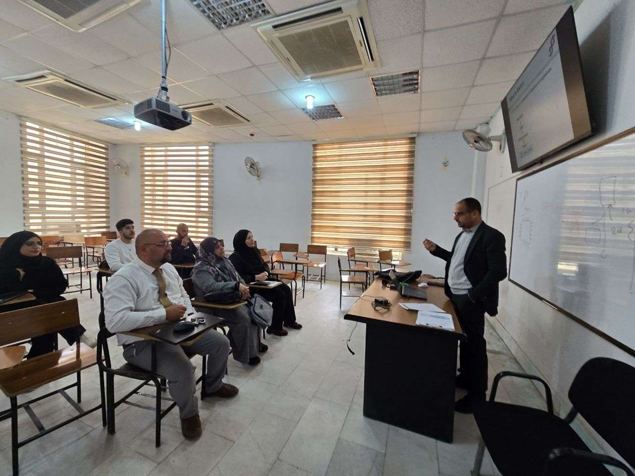 Read more about the article جامعة كربلاء تنظم ورشة علمية عن الخوارزمية الجينية لحل مشكلة الحقيبة في بايثون